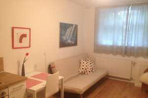 Geschmackvoll möblierte 1-Raum-Souterrain-Wohnung mit gehobener Innenausstattung in Bremen