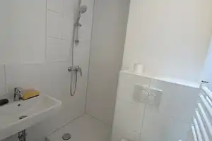 Sanierte 3-Zimmer-DG-Wohnung in Mönchengladbach – Mönchengladbach – Vorschaubild 7