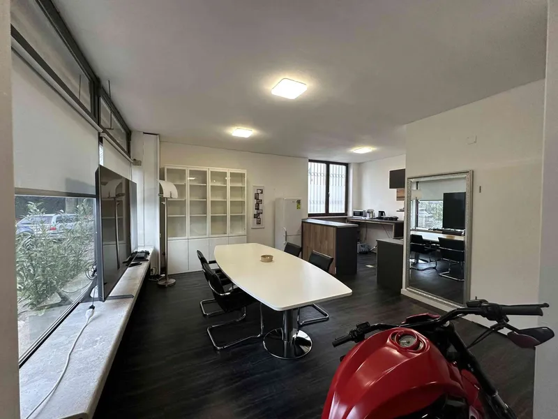 Besprechungszimmer.jpg