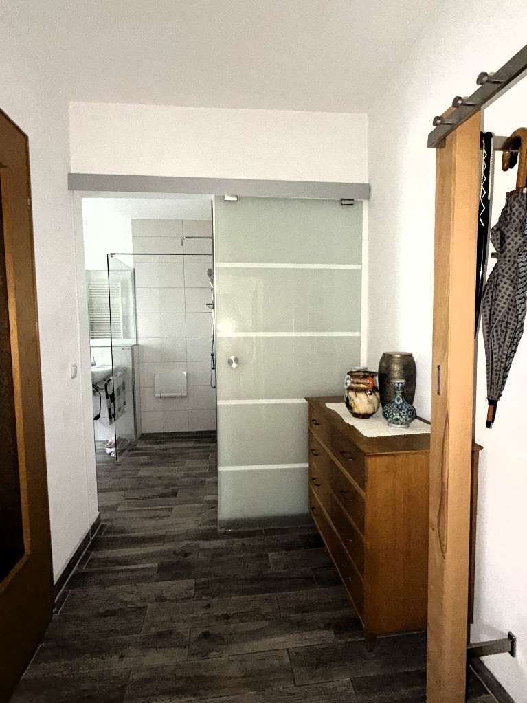 Immobilie in Edenkoben - Edenkoben - Ehemaliges Winzeranwesen mit großer Scheune und schön angelegten Hof - Bild 4