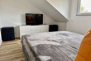 Fast neu in Fischeln: 3-Zimmer DG-Wohnung mit Süd-Terrasse, Aufzug, Erdwärmpume & Fußbodenheizung – Kölner Straße 337, 47807 Fischeln, Krefeld – Vorschaubild 23