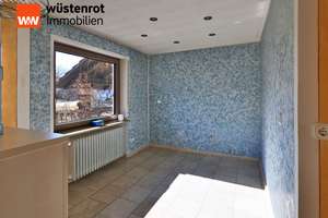 Großzügiges Einfamilienhaus mit dem besonderen Pfiff wartet auf Sie! – Die vollständige Adresse der Immobilie erhältst du vom Anbieter., 91275 Auerbach in der Oberpfalz – Vorschaubild 9