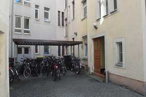 Ab sofort zu haben: Kleine Singlewohnung mit Laminat, Küchenbereich im Vorraum und Bad mit Dusche – Adlergasse 13, 1067 Dresden – Vorschaubild 18