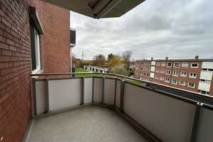 Helle und gepflegte 3-Zimmer-Wohnung in zentraler Lage von Salzgitter-Krähenriede – Salzgitter – Vorschaubild 1