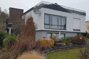 Familiendomizil mit Einliegerwohnung – Enzkreis – Vorschaubild 3