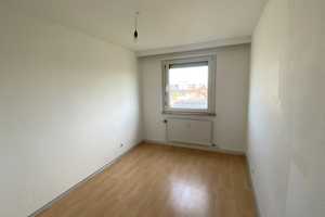 FREI! 3-Zimmerwohnung mit EBK, Loggia und TG-Stellplatz in attraktiver Lage der Innenstadt-West! – Karlsruhe – Vorschaubild 4