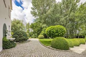 Herrschaftliche Residenz mit bezauberndem Park in Traumlage von Straubing – Die vollständige Adresse der Immobilie erhältst du vom Anbieter., 94315 Kernstadt, Straubing – Vorschaubild 28