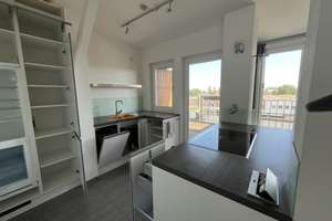 Über den Dächern Neuköllns: Helle 2-Zimmer-Wohnung mit Loftcharakter und Südbalkon – Lahnstrasse 91, 12055 Neukölln (Ortsteil), Berlin – Vorschaubild 8