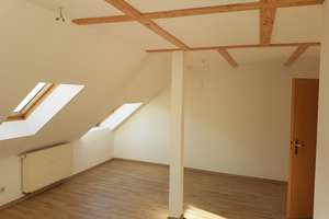 Helle 2-Zimmer-Dachgeschosswohnung mit Einbauküche – Kieler Straße 32, 4357 Mockau-Nord, Leipzig – Vorschaubild 3