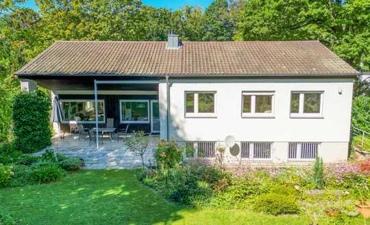 Einfamilienhaus mit großem Grundstück und viel Potential