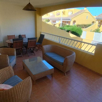 Reihenhaus mit viel Platz und komplett renoviert am Strand