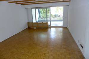 Ruhiglage in Holweide: Familiengerechte Drei-Zimmerwohnung mit großer Loggia