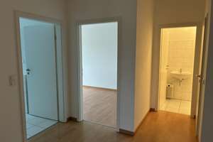 Frisch renovierte 3-Zimmer-Dachgeschosswohnung – Peiner Straße 170, 38112 Lehndorf-Watenbüttel, Braunschweig – Vorschaubild 2