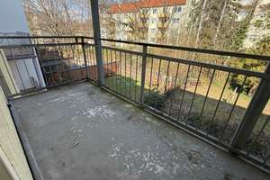 Alles NEU!!! 3. OG + Aufzug  + großer Balkon + 2er-WG-gerecht ! – Bernsdorfer Straße 69, 9126 Bernsdorf, Chemnitz – Vorschaubild 7