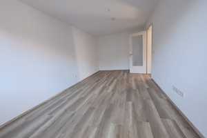 * HIER BLEIBEN KEINE WOHNWÜNSCHE OFFEN * hochwertig ausgestattete DHH mit GARTEN + GARAGE + CARPORT – Roth (Kreis) – Vorschaubild 17