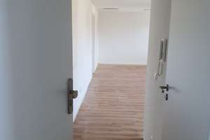 Helle Kernsanierte 2-Zimmer Wohnung zur Vermietung – Sprengelbachstraße 2b, 74177 Bad Friedrichshall – Vorschaubild 2