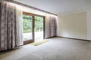 Ebenerdiges Wohnen! Walmdach-Bungalow in beliebter Lage – Die vollständige Adresse der Immobilie erhältst du vom Anbieter., 64405 Fischbachtal – Vorschaubild 11