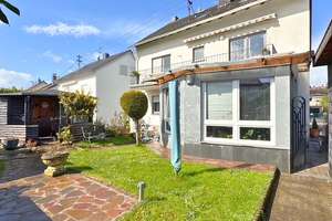 Freistehendes gepflegtes 2-3 FH mit Wintergarten, Garage, sofort verfügbar