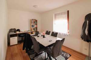 MFH mit 3 Einheiten und Top-Potenzial zur flexiblen Nutzung in Citylage – Die vollständige Adresse der Immobilie erhältst du vom Anbieter., 72760 Reutlingen-Mitte, Reutlingen – Vorschaubild 8