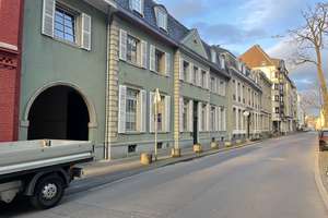 charmante 2-3 Zimmerwohnung in absoluter Rheinnähe - befristeter Mietvertrag!