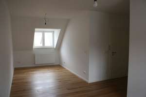1-Raum-DG-Wohnung in Köln-Ehrenfeld – Simrockstraße 00, 50823 Ehrenfeld (Ortsteil), Köln – Vorschaubild 6