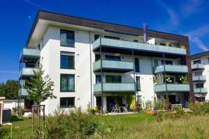 Moderne, top energetische und neuwertige 3-Zimmer Wohnung mit TG-Stellplatz in Neu-Ulm – Die vollständige Adresse der Immobilie erhältst du vom Anbieter., 89231 Neu-Ulm – Vorschaubild 2