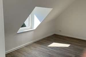Helle top-sanierte (2025) 3 Zimmer Wohnung im gemütlichen Altbau – Die vollständige Adresse der Immobilie erhältst du vom Anbieter., 40229 Eller, Düsseldorf – Vorschaubild 4