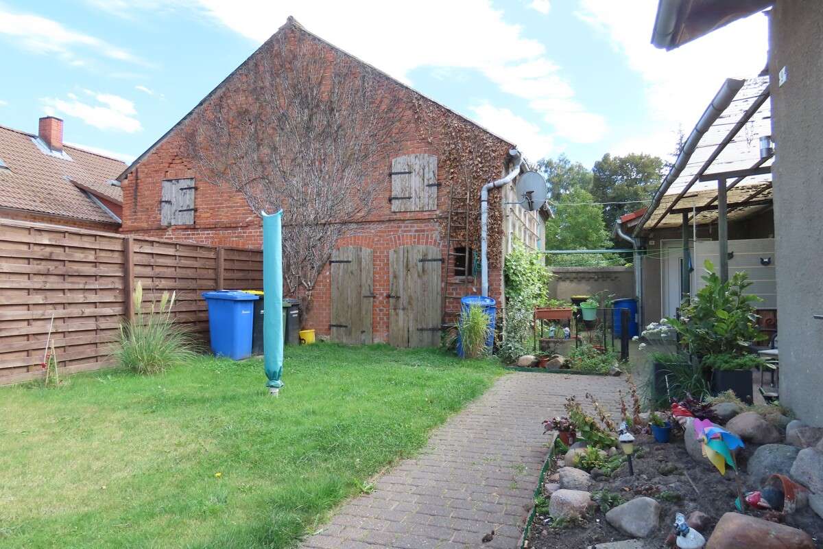2 kleine Doppelhaushälfte mit Gartengrundstück, Stendal Kreis – Bild 3