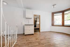 Schuch Immobilien - Raumwunder mit separater Einliegerwohnung in Blicklage – Main-Taunus-Kreis – Vorschaubild 13
