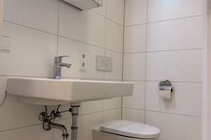 Stilvolle Wohnung mit großer Fensterfront & Terrasse – Ettinger Str. 12, 85057 Nordwest, Ingolstadt – Vorschaubild 7