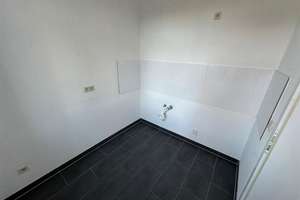 NEU-Sanierte 3-Zimmer mit Laminat und Wanne in sehr guter Lage! – Sandstraße 106, 9114 Borna-Heinersdorf, Chemnitz – Vorschaubild 7