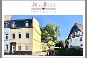 IHRE URBANE WOHLFÜHLOASE: CHARMANTES STADTHAUS MIT IDYLLISCHEM GARTEN IN KREFELD-UERDINGEN