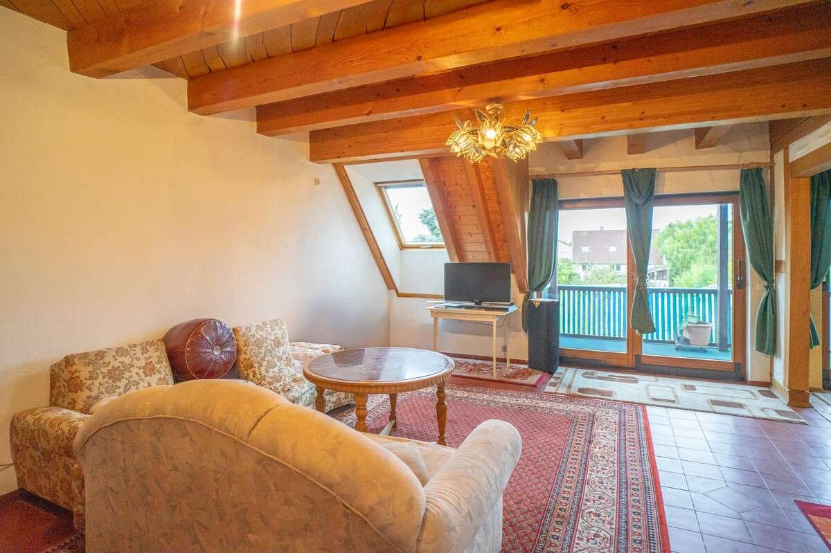 Immobilie in Stutensee - Großzügiges Einfamilienhaus mit Einliegerwohnung, Gewölbekeller und idyllischem Garten – Viel Platz  - Bild 9