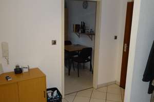 Helle freundliche Hochparterre-Wohnung mit drei Zimmern sowie Balkon und Einbauküche in Moosach. – Triebstraße 10, 80993 Alt-Moosach, München – Vorschaubild 18