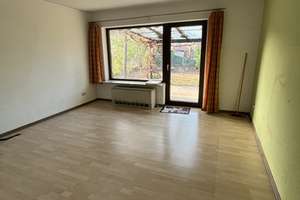 Einfamilienhaus in Zuzenhausen mit Garten und Garage – Die vollständige Adresse der Immobilie erhältst du vom Anbieter., 74939 Zuzenhausen – Vorschaubild 1