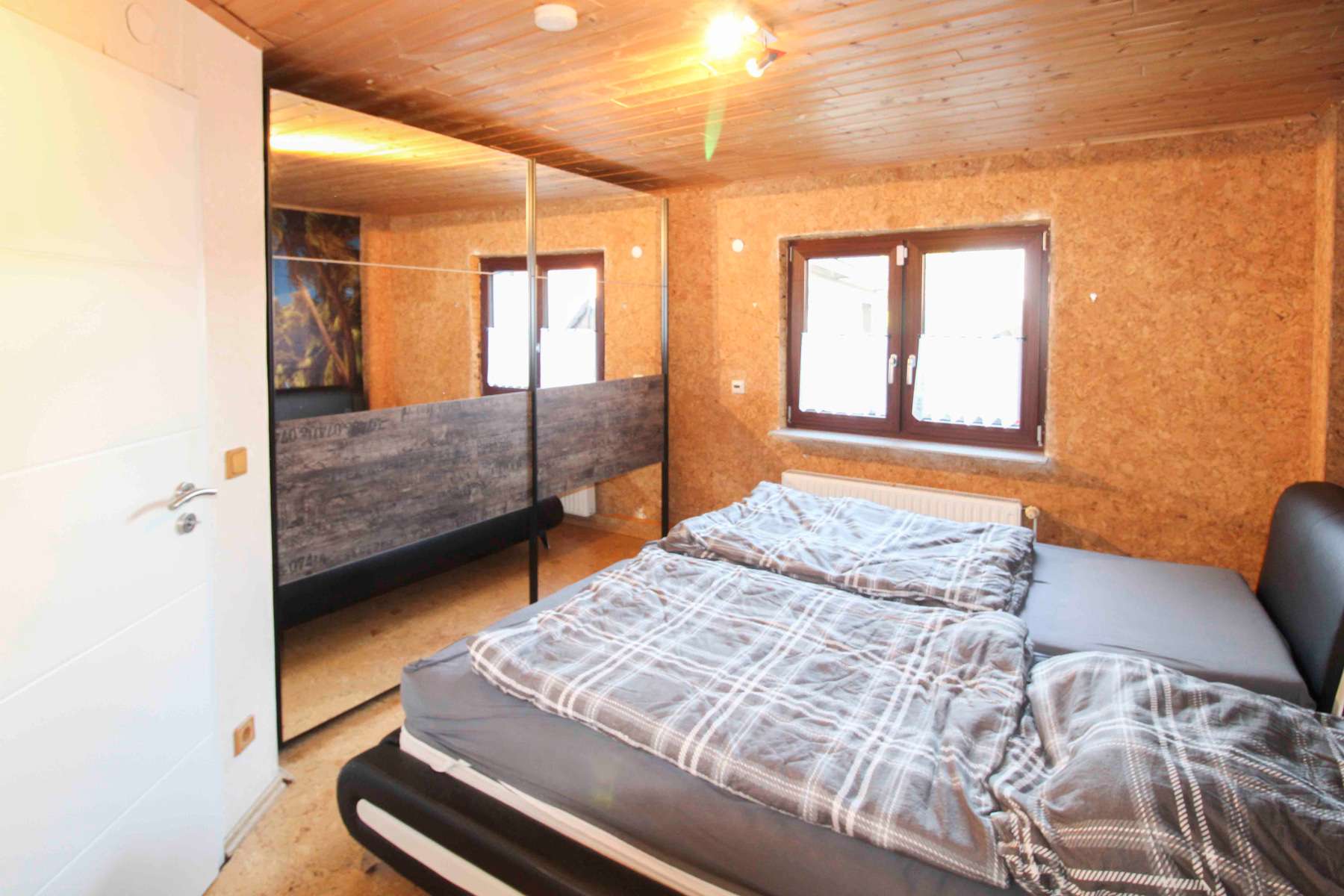 Immobilie in Calberlah - Umfangreich modernisiertes Reihenmittelhaus in Calberlah-Jelpke mit Wintergarten & Sauna - Bild 2