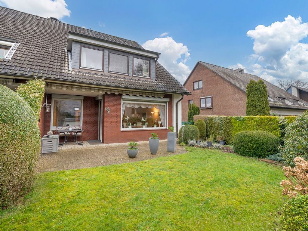 Großzügige und helle Terrassenwohnung mit Hauscharakter