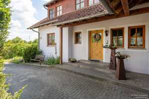 RESERVIERT - Attraktives Zweifamilienhaus mit idyllischem Garten mit Schwimmteich – Neustadt a.d. Aisch-Bad Windsheim (Kreis) – Vorschaubild 11
