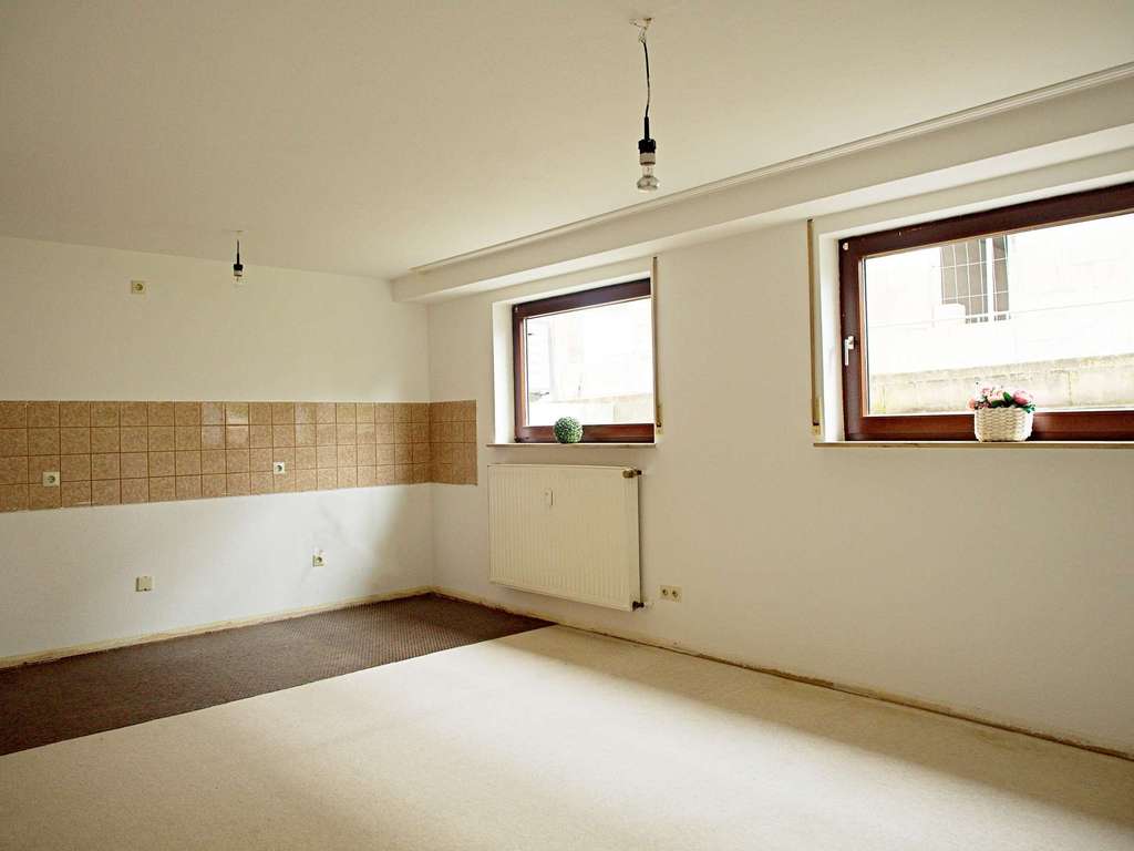 Immobilie in Böblingen - Ideal für Single oder Pendler: Helle Souterrain-Wohnung mit Gartennutzung in Böblingen-Dagersheim - Bild 1