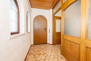 Charmantes Einfamilienhaus im Kasernenviertel-Regensburg – Die vollständige Adresse der Immobilie erhältst du vom Anbieter., 93053 Kasernenviertel, Regensburg – Vorschaubild 2
