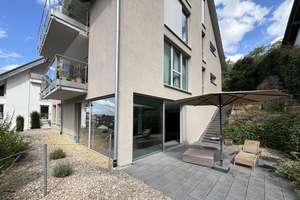 Licht, Luft, Raum - ein Haus mit besonderer Architektur! Durchdachte Villa zum Wohlfühlen mit Pool. – Die vollständige Adresse der Immobilie erhältst du vom Anbieter., 79285 Ebringen – Vorschaubild 8