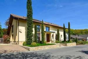 Property thumbnail 1