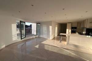 Penthouse-Traum: 3 Zimmer, umlaufende Dachterrasse & eigener Carport – Die vollständige Adresse der Immobilie erhältst du vom Anbieter., 22459 Schnelsen, Hamburg – Vorschaubild 4