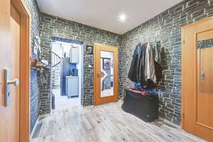 zentrale, große 4 Zimmerwohnung über 2 Etagen in Solingen – Bismarckstraße 16, 42659 Solingen-Mitte, Solingen – Vorschaubild 1