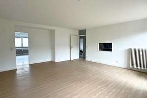 Sonnenverwöhnte renovierte 4-ZKB EG-Wohnung mit Terrasse, Garten und Garage – Weinstraße 2, 66129 Bübingen, Saarbrücken – Vorschaubild 5