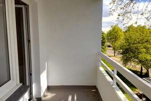 1 Monatsmiete frei! Geräumige 2 Zimmerwohnung mit Balkon – Gerhart-Hauptmann-Straße 2, 47226 Rheinhausen-Mitte, Duisburg – Vorschaubild 3
