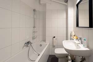Helle 3-Zimmer-Wohnung mit großem Balkon für Altbau-Liebhaber – Taunusstraße 85, 65183 Nordost, Wiesbaden – Vorschaubild 3
