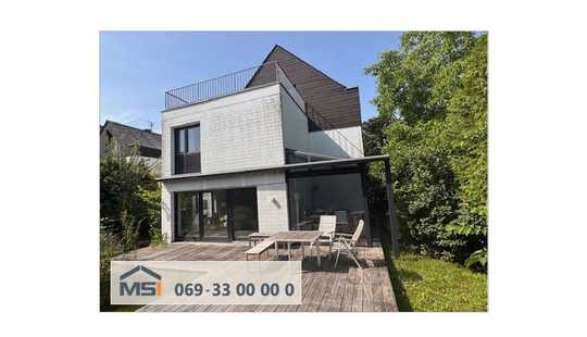 Bild von Wohnen wie im Urlaub - Schwimmteich inklusive!!! Schickes Haus in ruhiger Lage von Bad Homburg OT