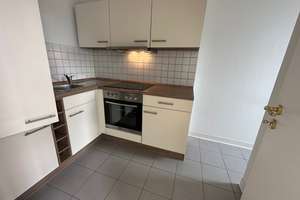 Wintergarten -  geräumige Zimmer - im 3.OG - Nachmieter ab 1.4. gesucht ! – Altendorfer Straße 10, 9113 Schloßchemnitz, Chemnitz – Vorschaubild 3