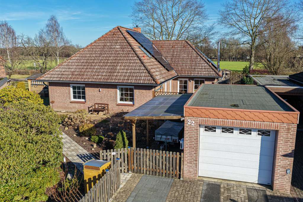 Immobilie in Wietzendorf - Zukunftssicher & Barrierearm - Bungalow mit PV-Anlage, Wallbox & Gartenidylle** - Bild 0
